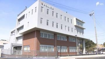 手には日本刀と包丁…元夫への殺人未遂容疑で38歳無職女を逮捕 「殺すつもりなかった」と一部否認=静岡県警