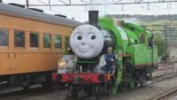 パーシー号は「こどもの日」も大人気！大井川鉄道に多くの親子連れ＝静岡・島田市