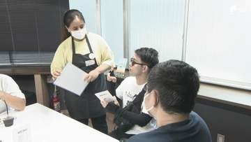 「子どもの頃は会話することを避けていた」人前で思ったように話せない...吃音のある若者がカフェで接客に挑戦 夢のために踏み出した一歩 同じ発話障害の女の子を励ます場面も=静岡・沼津市