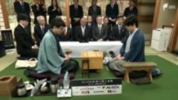 「両棋士から選ばれることあるんだ」藤井六冠のタイトル防衛なるか 掛川市で王将戦始まる おやつに地元産の抹茶最中=静岡・掛川市