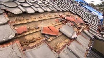 竜巻被害で浮き彫り…法改正前の「釘なし」瓦の危険性と防災対策=静岡