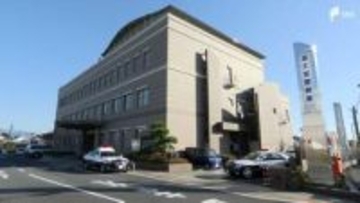 「どうしたらいいかわからずそのままにしてある」同居する母親の遺体を自宅に遺棄した疑い 自首した53歳の男を逮捕＝静岡県警