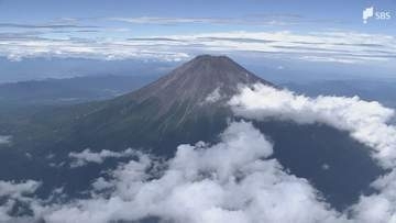 「富士登山の規制」効果薄れる? 減ったはずの遭難救助件数が2026年は増加 いまだ散見される夜間・軽装の登山者＝静岡