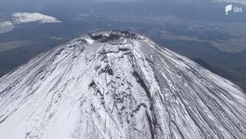 富士山閉山期のヘリ救助の有料化 静岡県も山梨県と歩調合わせ検討の方針「共通の体制望ましい」＝静岡・鈴木康友知事
