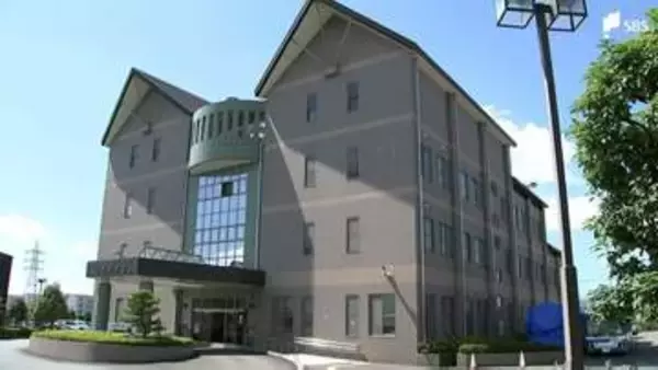 「喧嘩をしている」自宅で15歳弟に包丁を突き刺そうと…殺人未遂容疑で17歳少女逮捕＝静岡県警・三島署