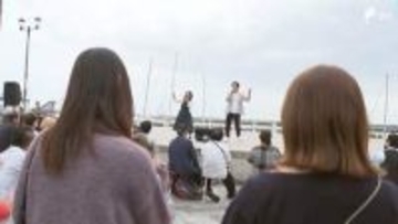 「もう幸せハッピーです。ずっと働いてばっかだったからやっと歌えた感じで楽しかったです」地域の元気のせ歌声響く 熱海土石流災害からの復興願うカラオケ大会＝静岡県・熱海市