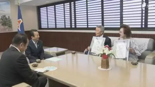 「いつも2人、青春のつもりで」世界最高齢の歌手デュオ「しんえがおスターズ」が知事表敬 今後への意気込み語る＝静岡