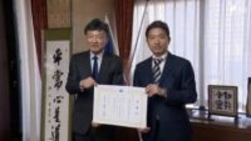 「静岡の街ににぎわいを」東静岡駅北口のアリーナ建設へ都内の企業が100万円を寄付 目標25億円に対し伸び悩みも=静岡市