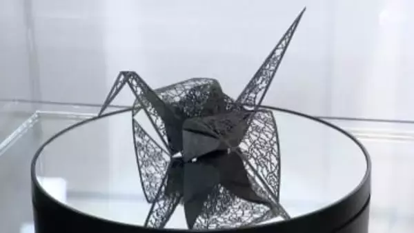 愛と平和をアートで表現 静岡市の美術館で企画展を開催＝静岡