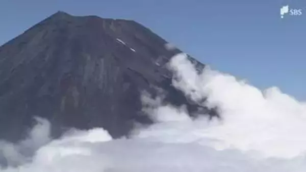 【富士山】登山中に体調不良を訴えた会社員の男性を保護 雨による低体温症か ＝静岡