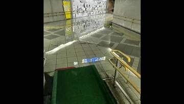 「10cm～15cm水に浸かっていた感じ」JR静岡駅前の地下道冠水 排水ポンプの故障が原因か＝静岡市