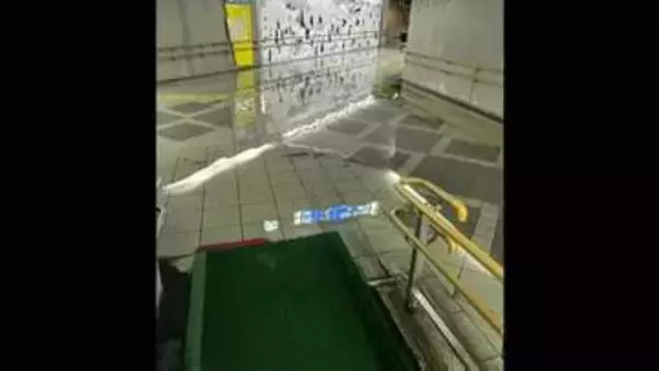 「10cm～15cm水に浸かっていた感じ」JR静岡駅前の地下道冠水は、排水ポンプの故障が原因か＝静岡市