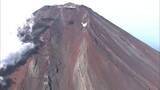 「富士山で救助相次ぐ…山頂付近で外国籍女性2人を救助 体調不良やけがで歩行不能に この日同じ登山道で計3人遭難=静岡県警」の画像1