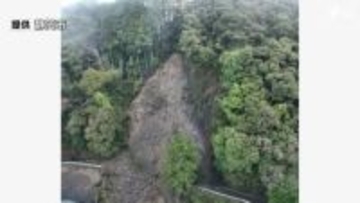 「土砂崩れが発生した」30メートルにわたって県道ふさぐ 大雨の影響か けが人や孤立などなし=静岡・葵区