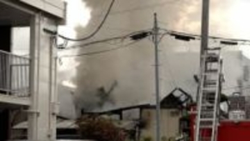 焼け跡から性別不明の1人の遺体 住宅1棟を全焼する火事 11時間後に鎮火＝静岡・伊豆の国市