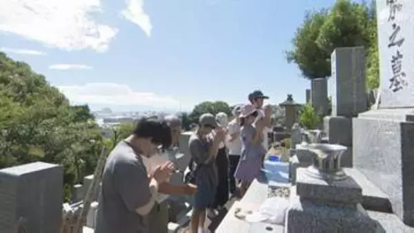 汗かきながらの墓参り…お寺の熱中症対策は？ ミスト噴射や塩分タブレット用意＝静岡市清水区