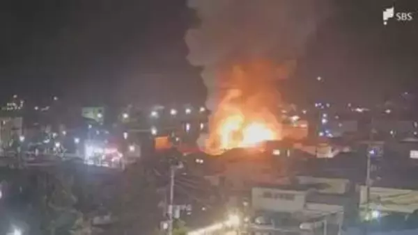 「建物から火が⋯」炎と煙が激しく立ち上る 店舗兼住宅1棟全焼し約4時間後に鎮火 けが人なし＝静岡・下田市