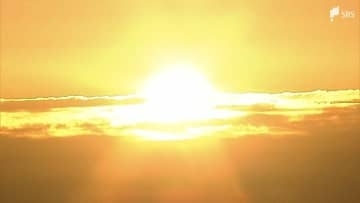 2026年元旦 富士山上空の「初日の出」日の光に染まり美しく