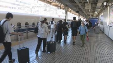 長い人で最大9連休！お盆休みの帰省ラッシュが始まる 新幹線下りは混雑のピーク 駅のホームはふるさとや行楽地に向かう人たちで賑わう