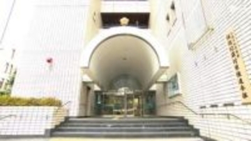 「殴られちゃいました」警察への通報で発覚…飲食店の同僚で同居人の顔殴りけがさせたか 40代店員男を逮捕＝静岡県警