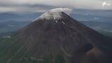 「富士山富士宮ルート下山中に転倒し頭部を負傷 神戸市の無職の男性を救助＝静岡県警」の画像1