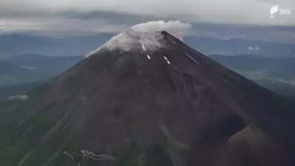 富士山富士宮ルート下山中に転倒し頭部を負傷 神戸市の無職の男性を救助＝静岡県警