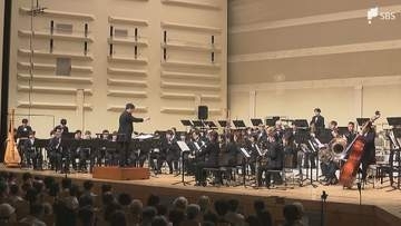 ヤマハ吹奏楽団 60回目と楽団創立65周年の節目の定期演奏会 満員の音楽ファンを魅了＝浜松市