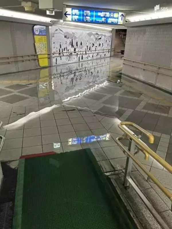 夜間にJR静岡駅前の地下道で冠水 排水ポンプのトラブルか 10日朝には解消の見込み