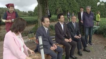 「100年先まで絶景スポットを」鈴木知事が東部地域で「移動知事室」富士山を望む茶畑”大淵笹場”などで意見交換＝静岡県