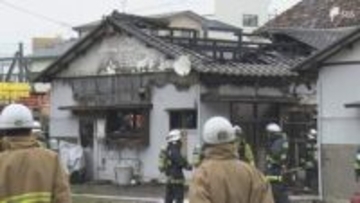 「建物から煙が出ている。中からバチバチと音がする」静岡市清水区で住宅1棟を焼く火事 けが人なし