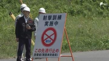 国道越えの米軍高機動ロケット砲システム「HIMARS」訓練始まる 午前中は1発も発射せず＝静岡・東富士演習場