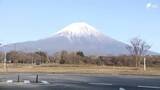 「2月23日は「富士山の日」各地で多彩なイベント 通常9倍の巨大和菓子も登場=静岡県」の画像1