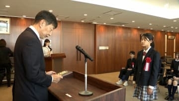 「戦後80年」や「AI」などテーマに思いつづる「しずおか新聞感想文コンクール」入賞15点決まる【静岡】