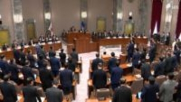 物価高対策やクマ被害対策などを盛り込んだ245億円あまりの補正予算案可決 議員ボーナス引き上げは「凍結」で当初案から400万円の減額 ＝静岡