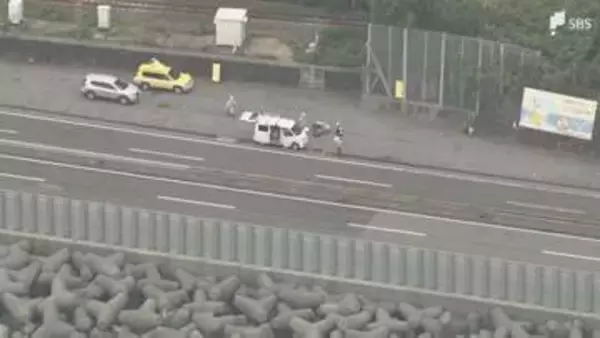 国道1号バイパス　29日午後11時通行止め解除へ　コンクリート片散乱で通行止め＝静岡市清水区