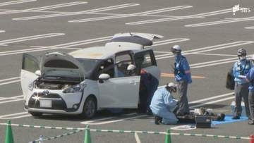 車両火災で4歳児と2歳児が救急搬送 父親がフリーマーケットで買い物中に発生...子どもが車内でロングタイプのライターを使った可能性＝静岡・富士市