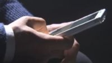 スマホの利用時間が長いと学力が低迷？　若い世代への悪影響が懸念されるデジタルメディア　中学生が「歌とダンス」で向き合い方を訴える