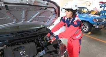 夏場の相談は3000件以上！　車の「バッテリー上がり」を防ぐために　JAFが教えるセルフチェックと注意点