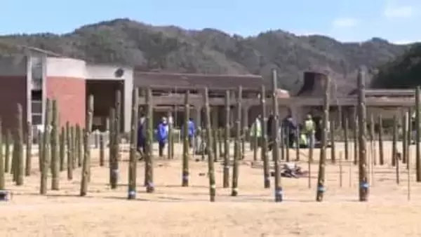 「次の災害に備えるために」児童など８４人犠牲の大川小学校でともす竹灯ろう　大川竹あかり〈宮城〉