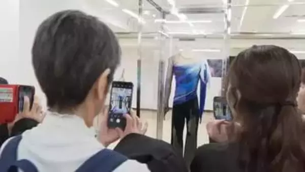 羽生結弦さんの震災１５年の歩みをたどる展示会が仙台市で開幕　「悲愴」の衣装や直筆メッセージも公開