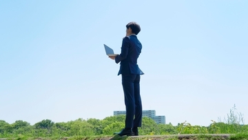 「自立」とは、経済的に独立すること？「自律」とは何が違うの？ 中学生たちがたどり着いた納得の答えとは