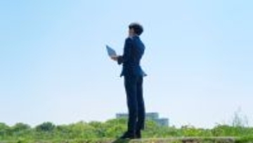 「自立」とは、経済的に独立すること？「自律」とは何が違うの？ 中学生たちがたどり着いた納得の答えとは