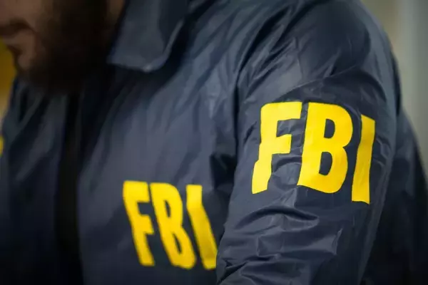 FBI捜査官に“スカウト”された日本人ジャーナリストが明かす、日本では絶対にできない「相手の懐」への入り方