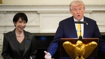 〈1日2箱ヘビースモーカー高市〉喫煙所化した首相執務室に自由に出入りできる数少ない人間とは？ 「周囲に頼れる人物がいない」知恵袋不在、高市政権の実態