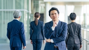 なんだかんだ「ゴマすり上手」の昇進が早い日本企業の未来は悲惨…元スタバのCEOが実践してきた社員のやる気を損なわない公正な人事とは