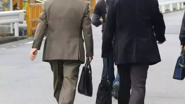 「退職金1000万円は数年でなくなった」外資系MRを57歳で早期退職するもスーパーで品出しの今…61歳男性が語る退職後の“シビアな現実”