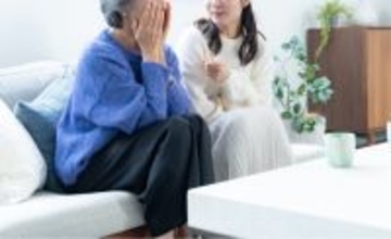 「もう死ぬんやで！」緩和ケア医が実の親に放った禁断の言葉…理想通りにはいかない「家族の看取り」に娘として選んだ場所