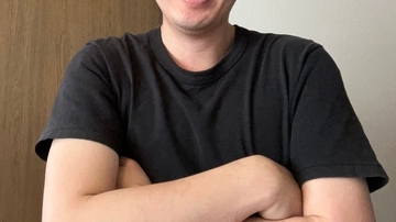 なぜラーメン職人のイメージは「黒T・無言・腕組み」姿の男になったのか？ ラーメン業界の発展を促してきた“成り上がり”物語