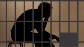 気力と生命力を削ってゆく独房での生活…１週間で30分の陽の光、エアコンなし、会話なし…被疑者になった弁護士が明かす「人間として尊重されていない感覚」