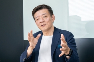 「人に何かを伝えたいという欲が吃音に勝った」刀・森岡毅のマシンガントークは、吃音対策から生まれたものだった